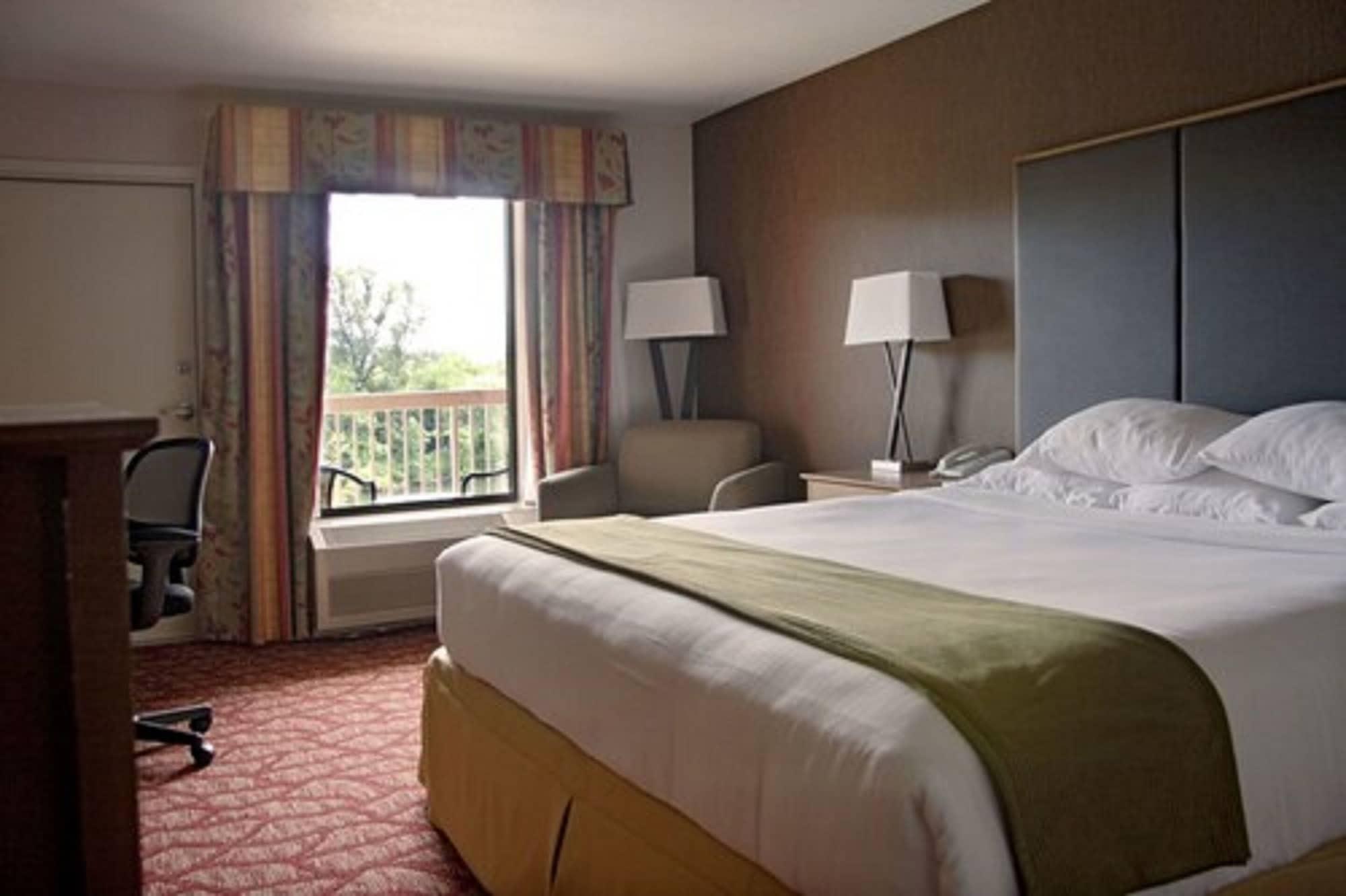 Holiday Inn Express Roseburg By Ihg Exterior foto