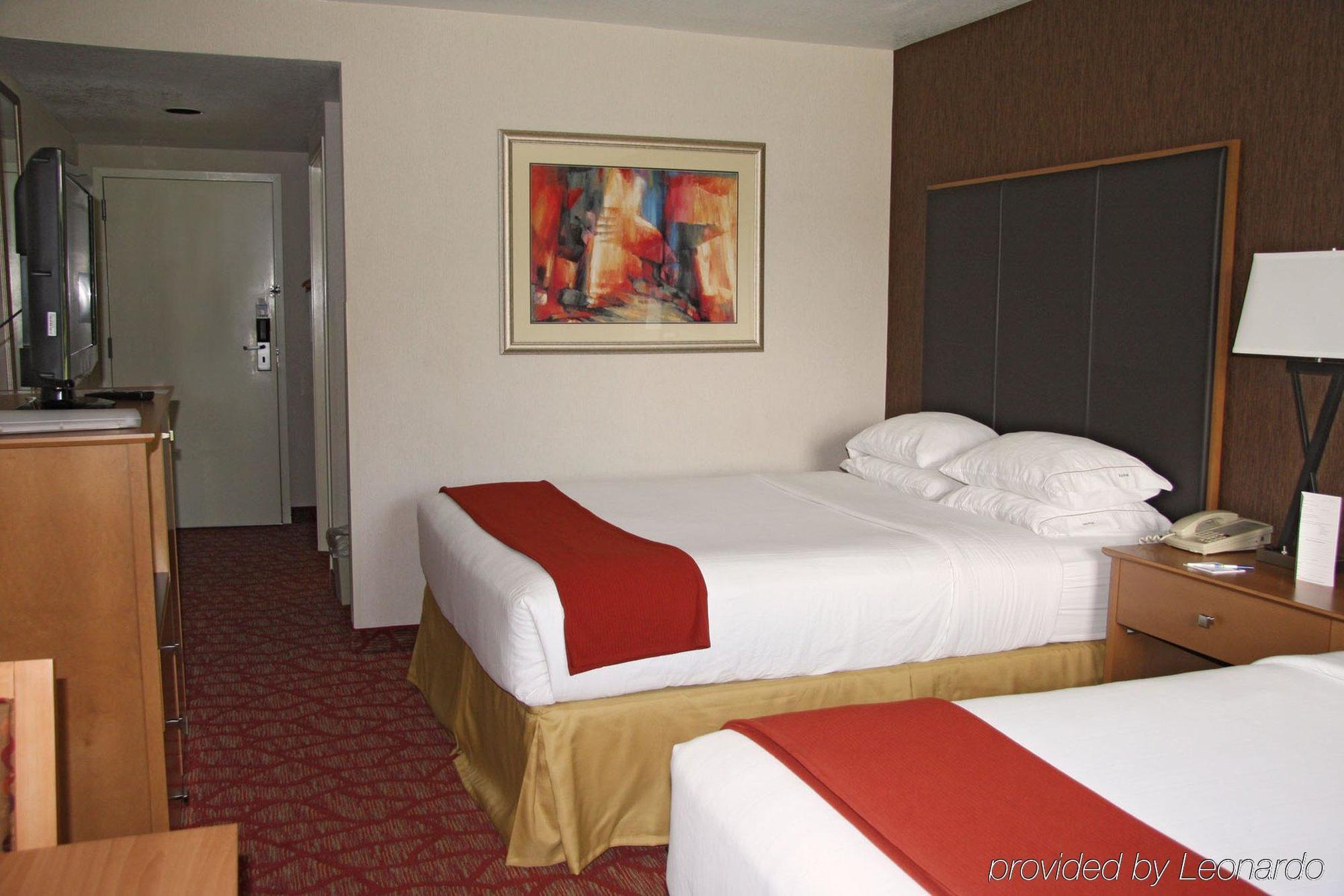 Holiday Inn Express Roseburg By Ihg Exterior foto