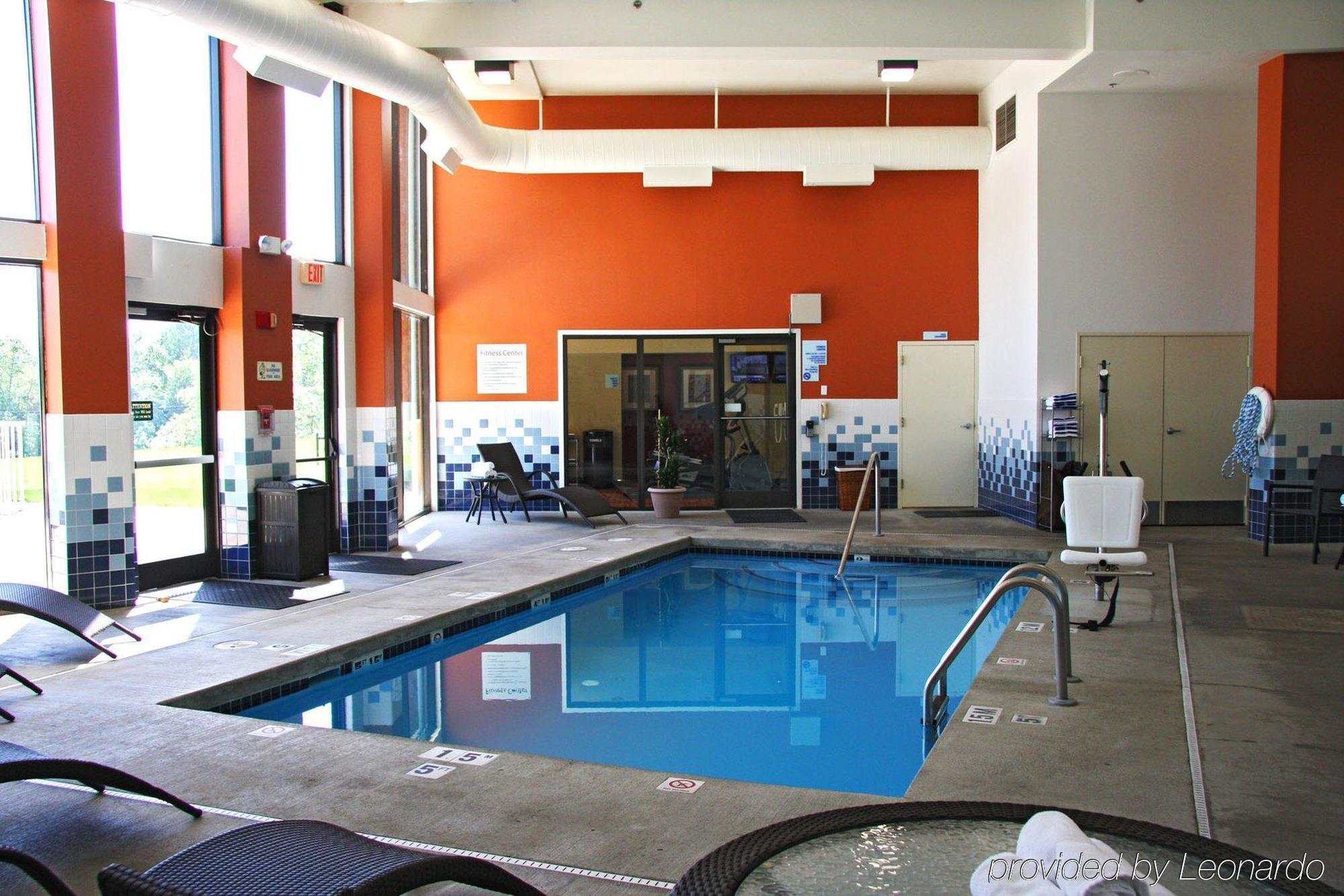 Holiday Inn Express Roseburg By Ihg Exterior foto